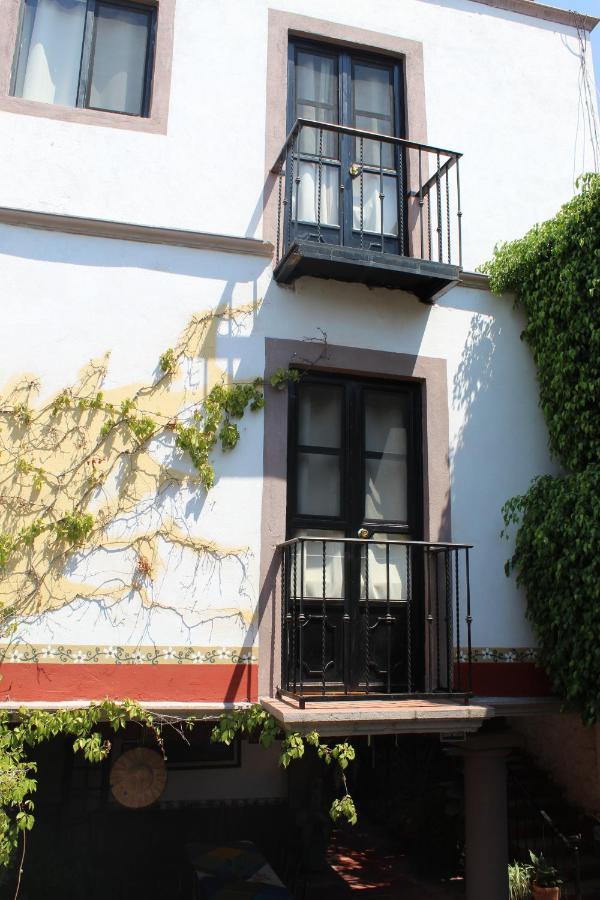 Hotel Posada Chamacuero Comonfort Bagian luar foto